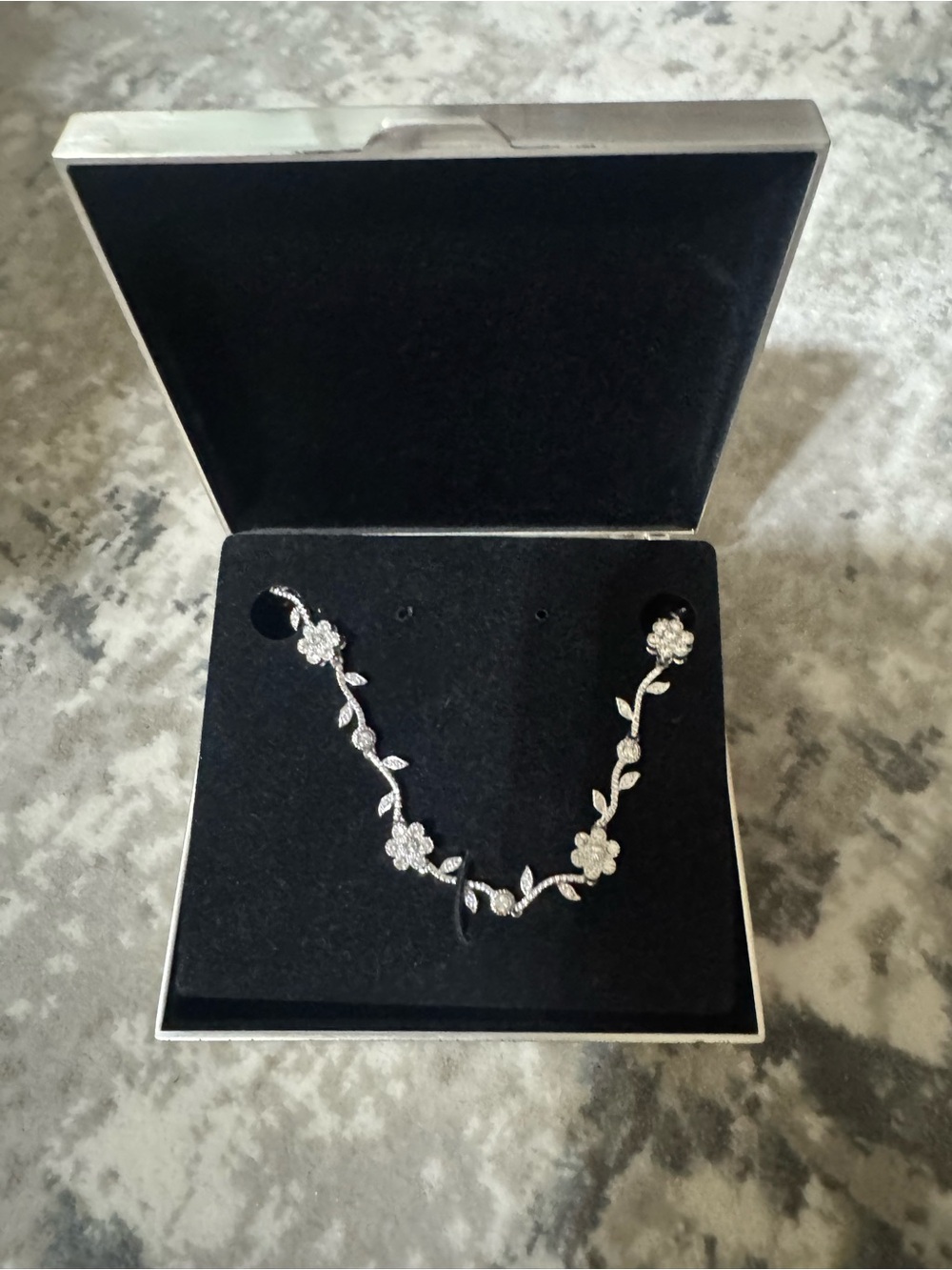 Things Remembered Swarovski Necklace Only